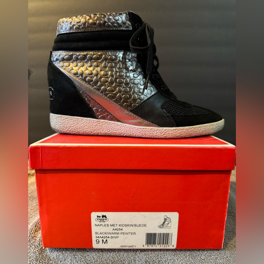 Coach Hidden Wedge Kidskin Black Suede and Signature logo Sneakers size 9.